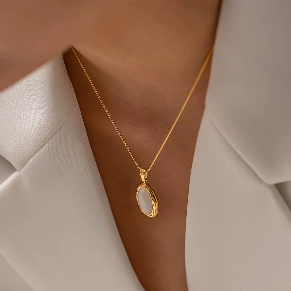 Luxury 18K Gold Plated Stainless Steel Oval Shape White Cat Eye Opal Stone Pendant Necklace Fashion Jewelry