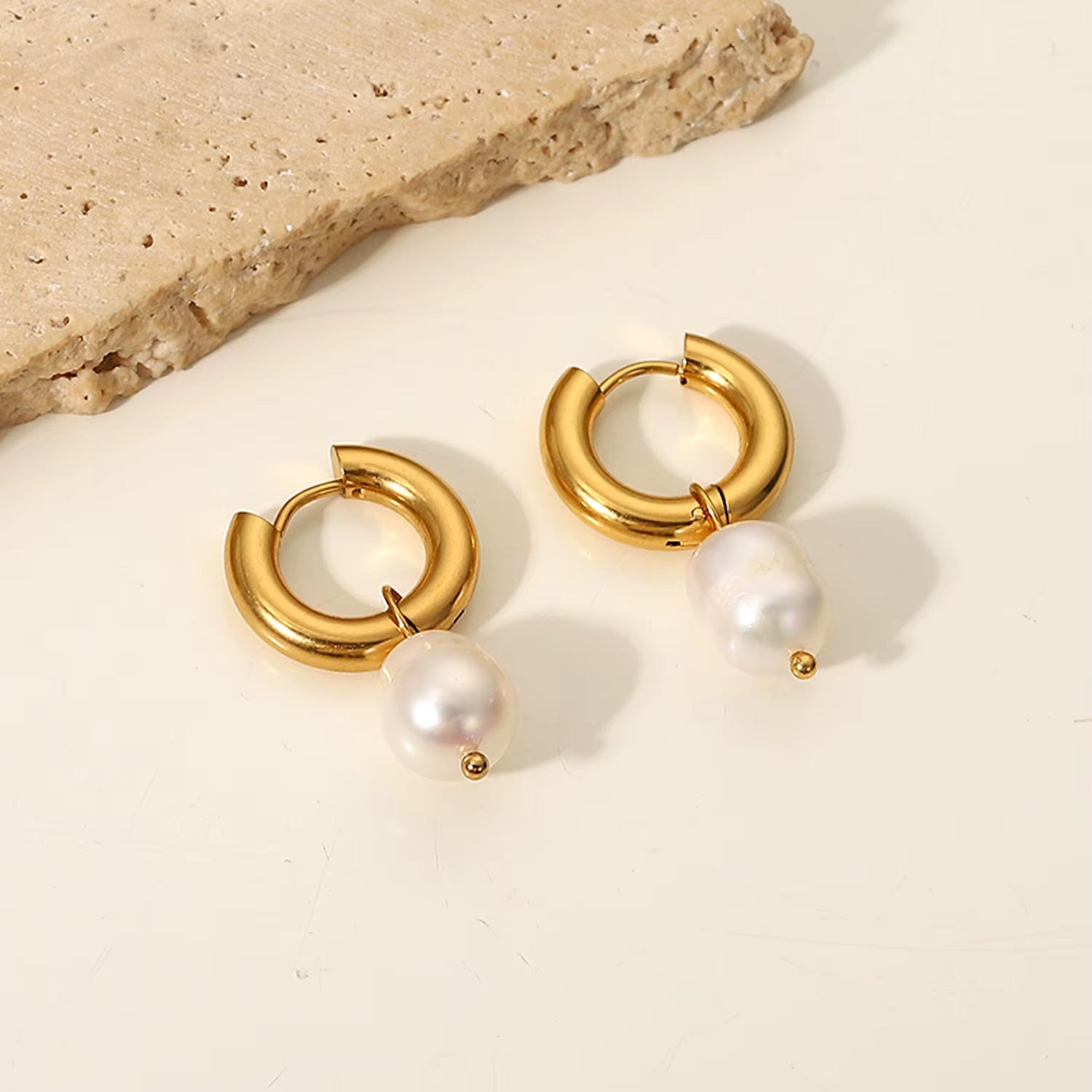 Hot Selling French Style Freshwater Pearl Gold Plated Stainless Steel Jewelry Elegant Drop Earrings for Female Jewelry Girl