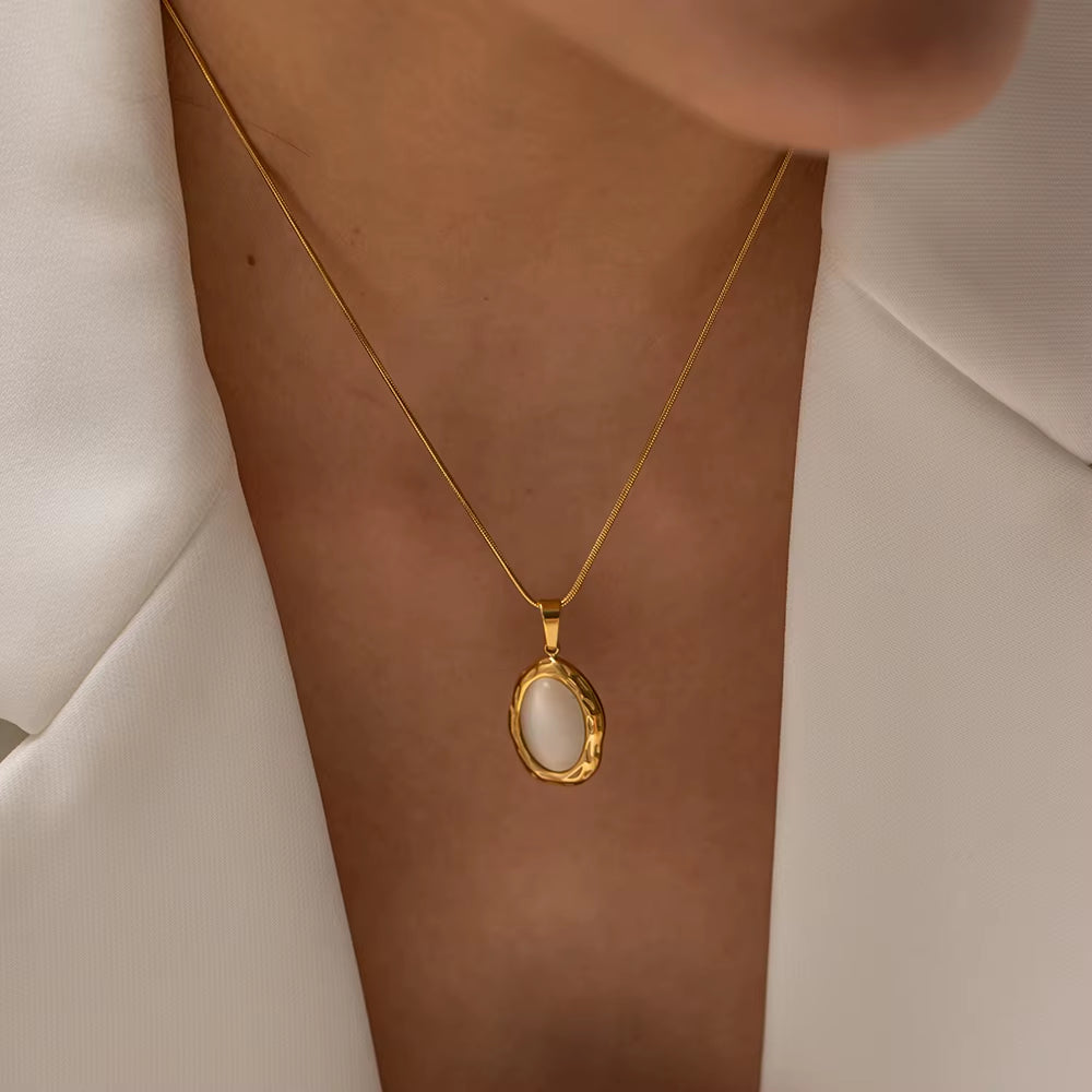 Luxury 18K Gold Plated Stainless Steel Oval Shape White Cat Eye Opal Stone Pendant Necklace Fashion Jewelry